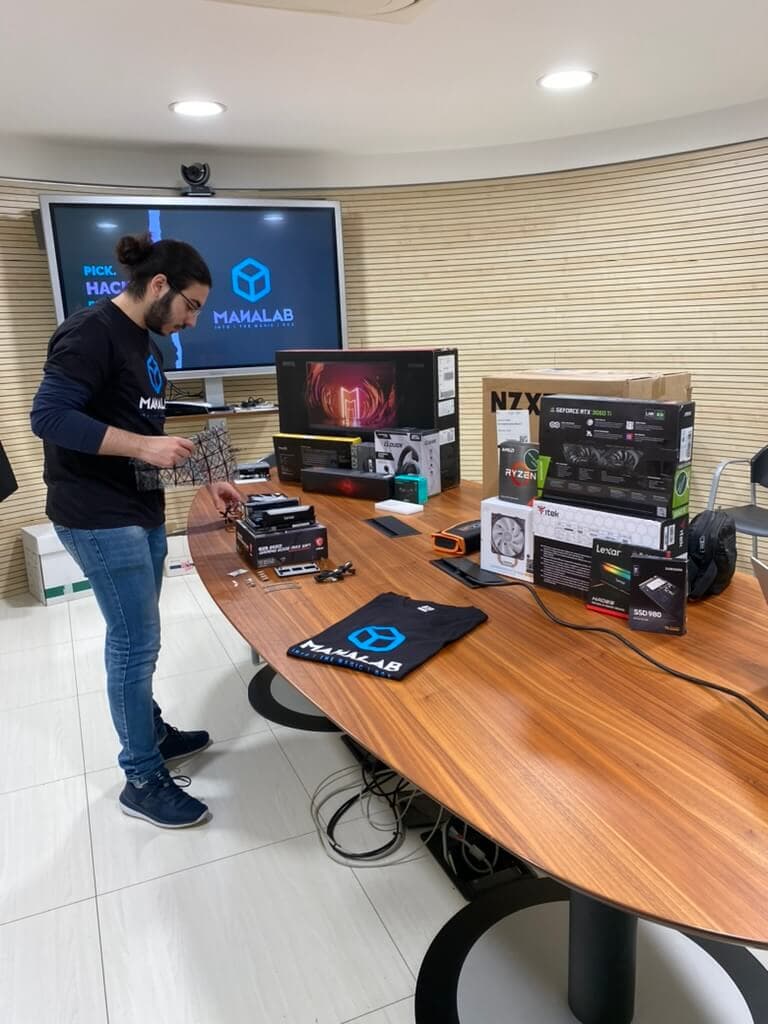 Installazione della CPU sulla scheda madre